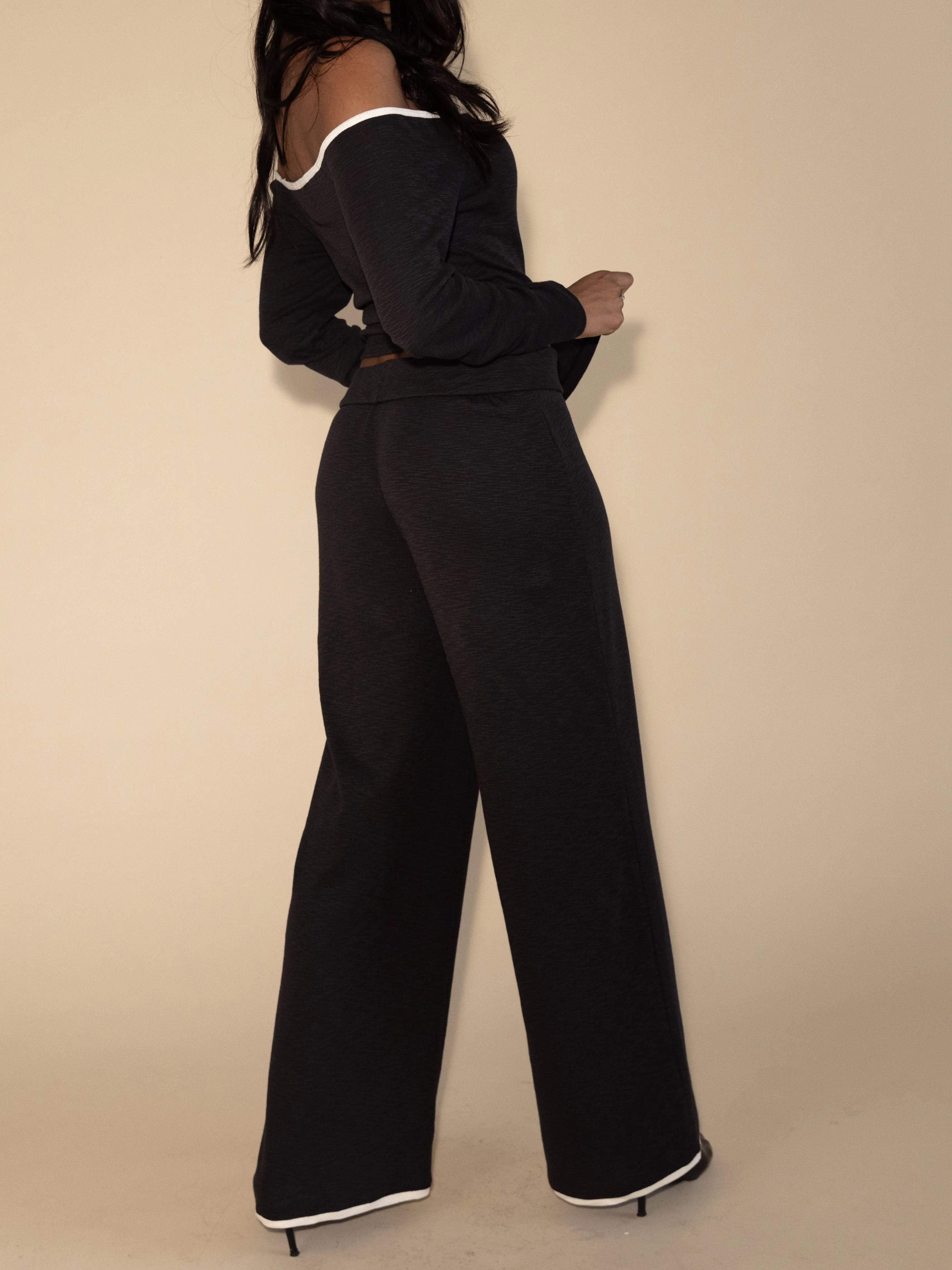 Gia Pant - Villa Melina