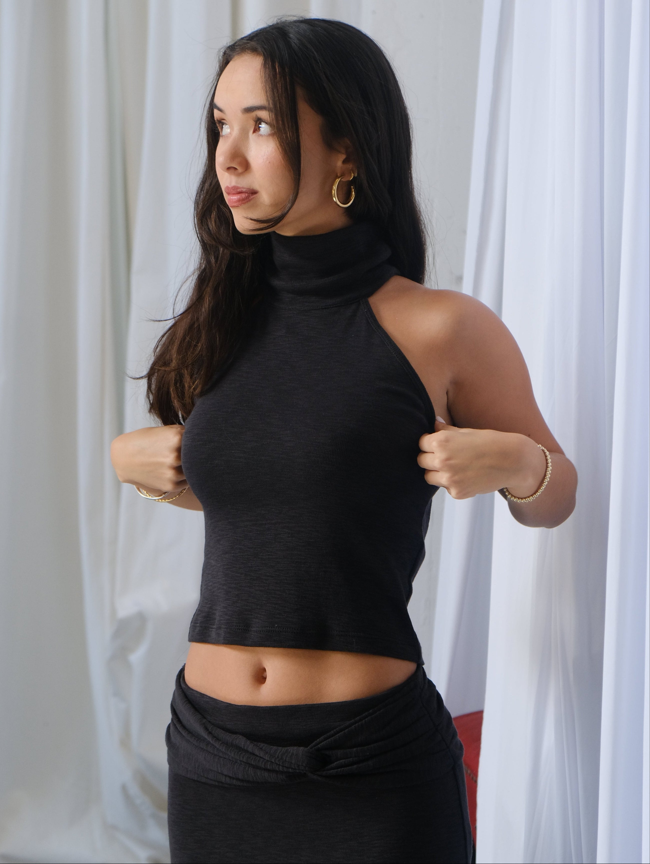 Daniela | Lightweight Top with V-Neck